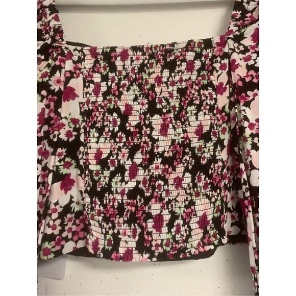 Floral Cropped Puff Sleeve Blouse - Picture 5 of 5